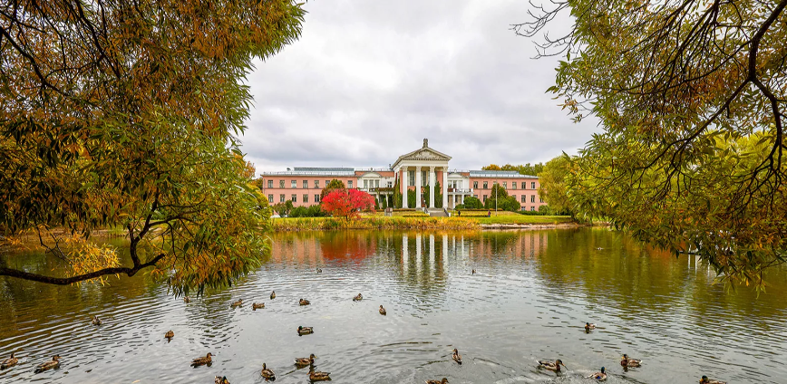 Новый маршрут для осенней прогулки появился на портале «Узнай Москву»