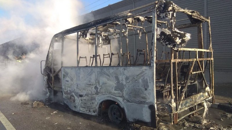 В Подмосковье загорелось маршрутное такси