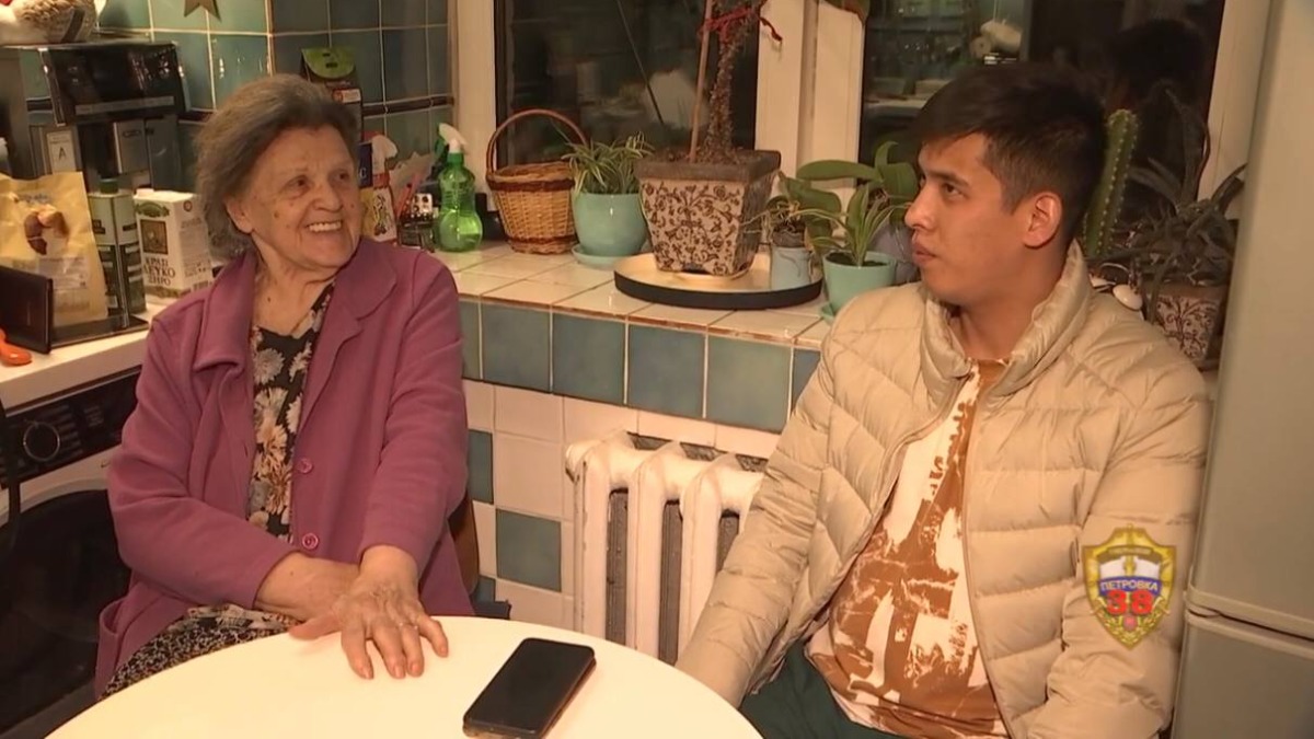 Московский таксист спас пенсионерку от телефонных мошенников