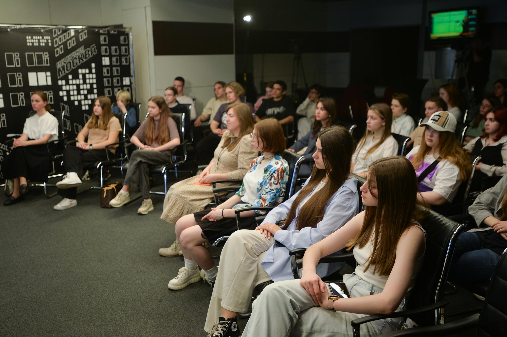 Школьникам расскажут о приемах по противостоянию риторическим манипуляциям