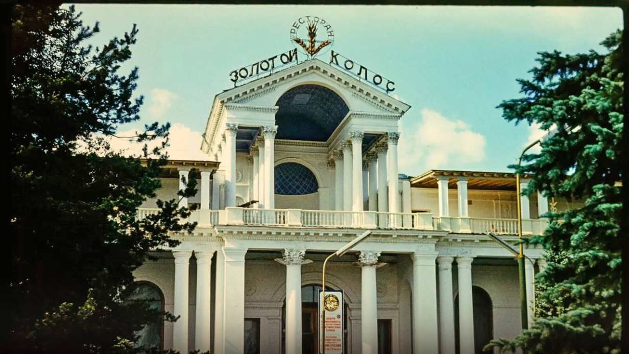 Собянин объявил о начале реставрации павильона «Золотой колос» на ВДНХ