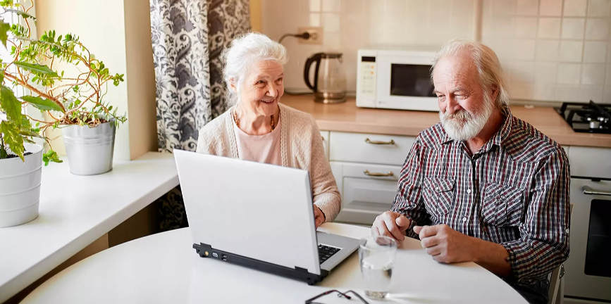 Более 2,5 тысячи человек записалось онлайн в «Московское долголетие»