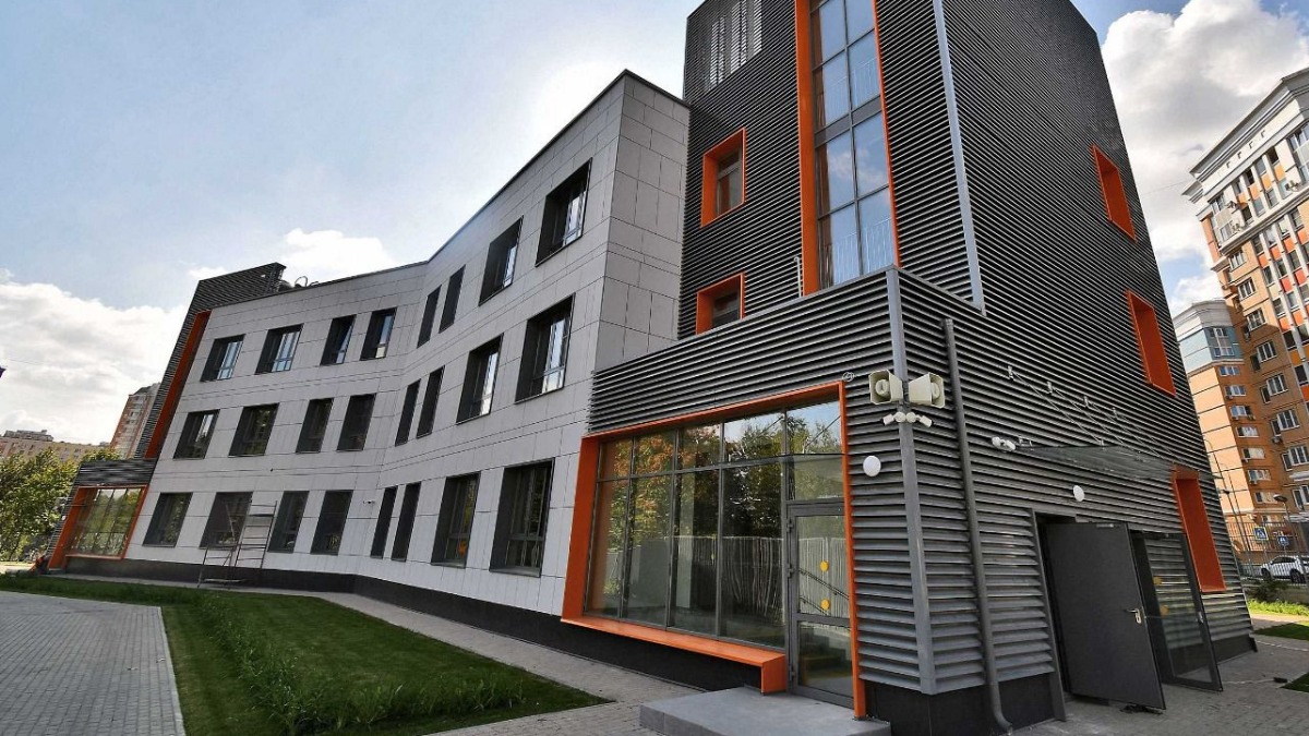 Завершается строительство детского сада на улице 6-й Радиальной