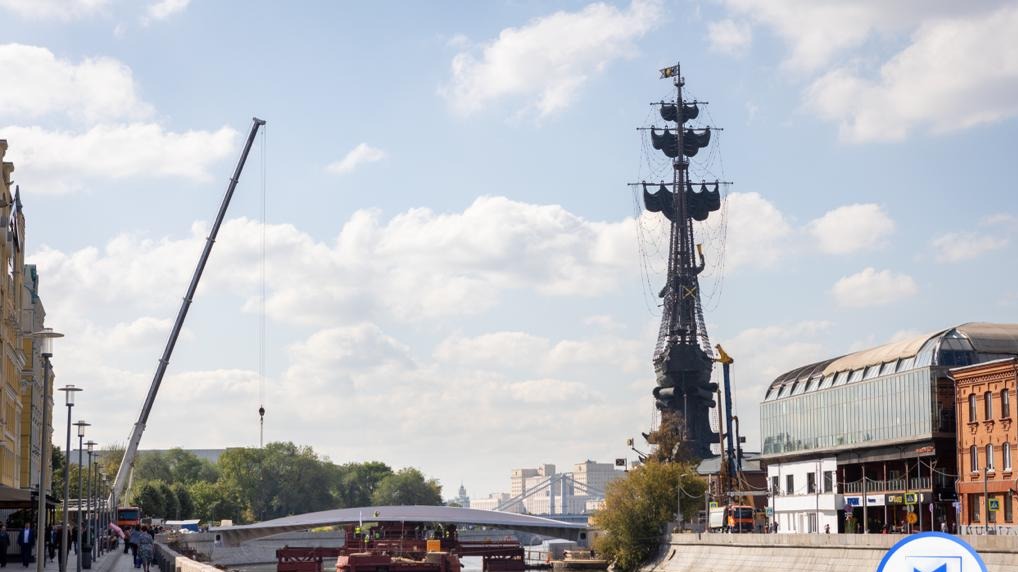 Пешеходный мост через водоотводной канал будет готов летом 2024 года