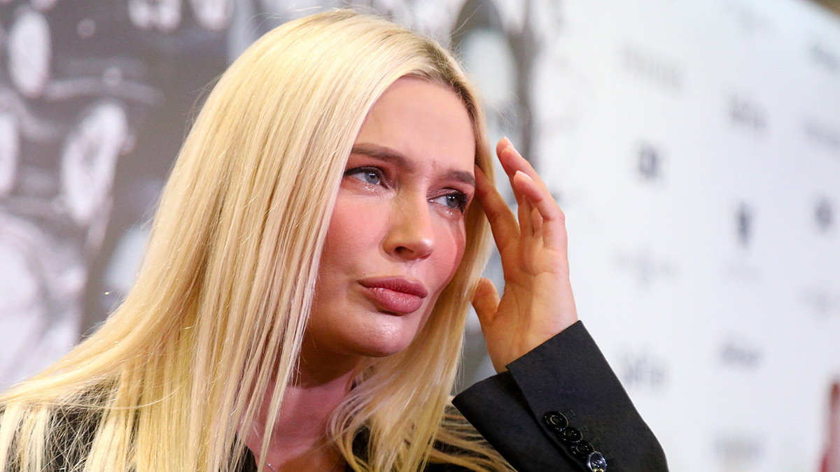 «Еще одна»: Рудову возмутили слова Меньшовой о женщинах за пятьдесят