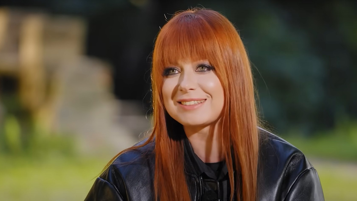 Представитель Савичевой отказался комментировать слова Собчак о певице и Глюкозе