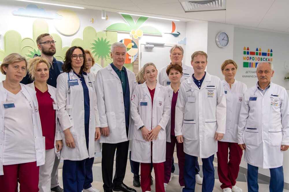 Сергей Собянин поздравил коллектив детской Морозовской больницы с ее юбилеем