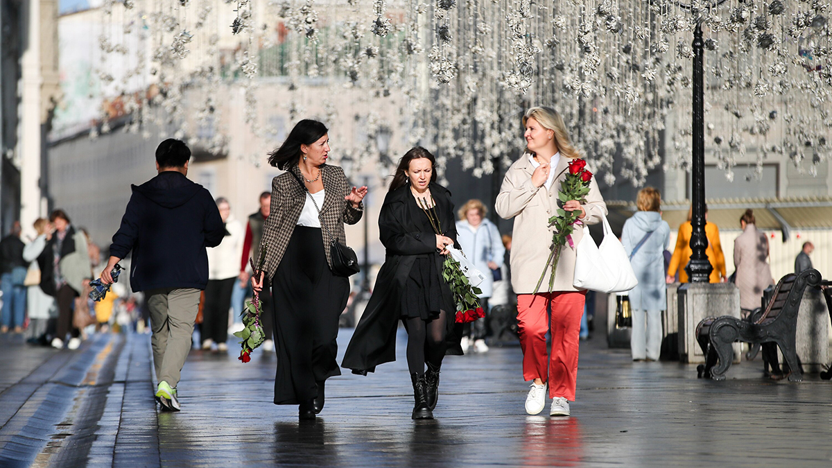 «Продолжат закрывать облака»: Леус рассказал о погоде в Москве 10 октября