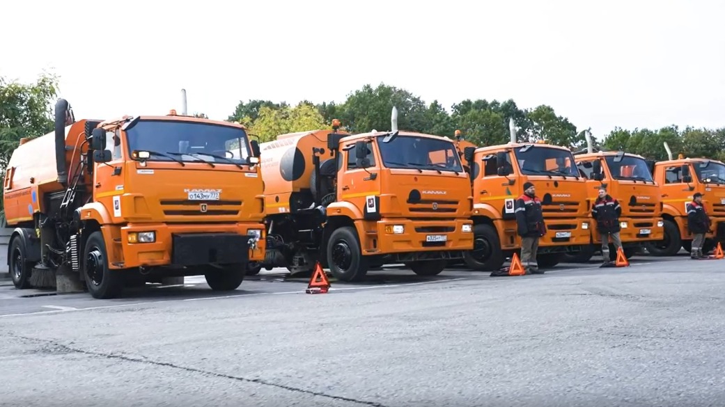 Парк столичной коммунальной техники подготовился к работе в зимний период