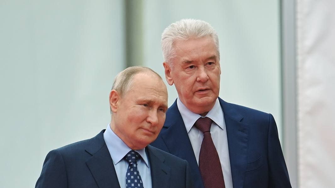 Сергей Собянин поздравил Владимира Путина с днем рождения