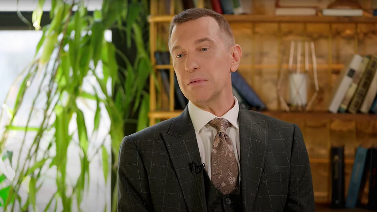 «Ее имя должно быть забыто»: Соседов высказался о новых песнях Пугачевой