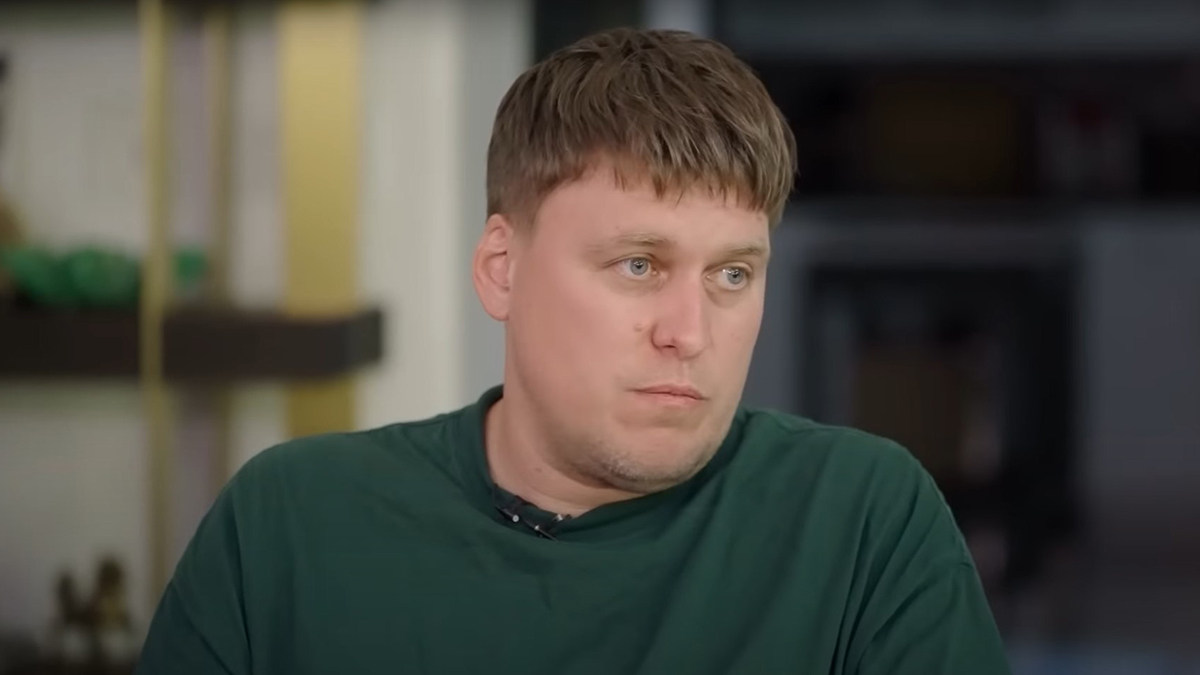 Стали известны гонорар и райдер уехавшего из России комика Незлобина