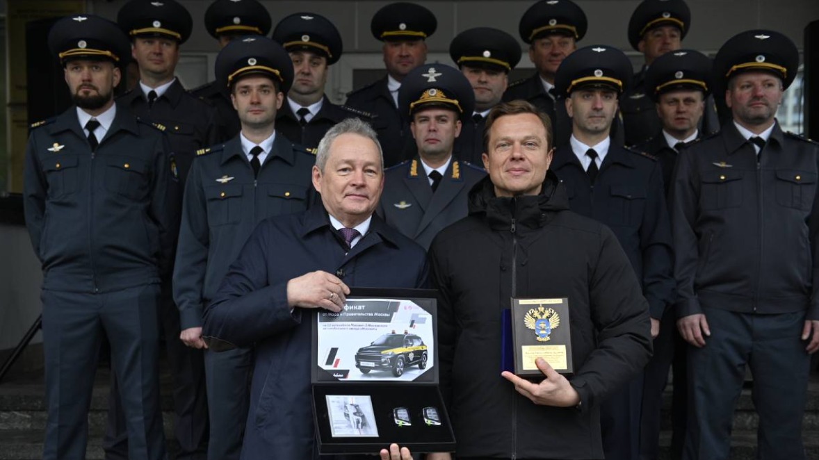Максим Ликсутов передал 22 «Москвича» управлению Ространснадзора по ЦФО