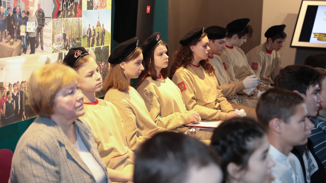 Школьников примут в кадеты и юнармейцы в Музее Победы