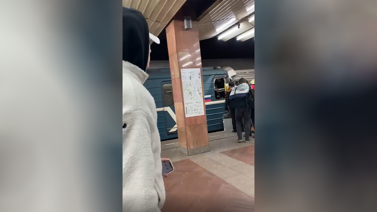 В результате столкновения поездов на станции «Печатники» пострадал подросток