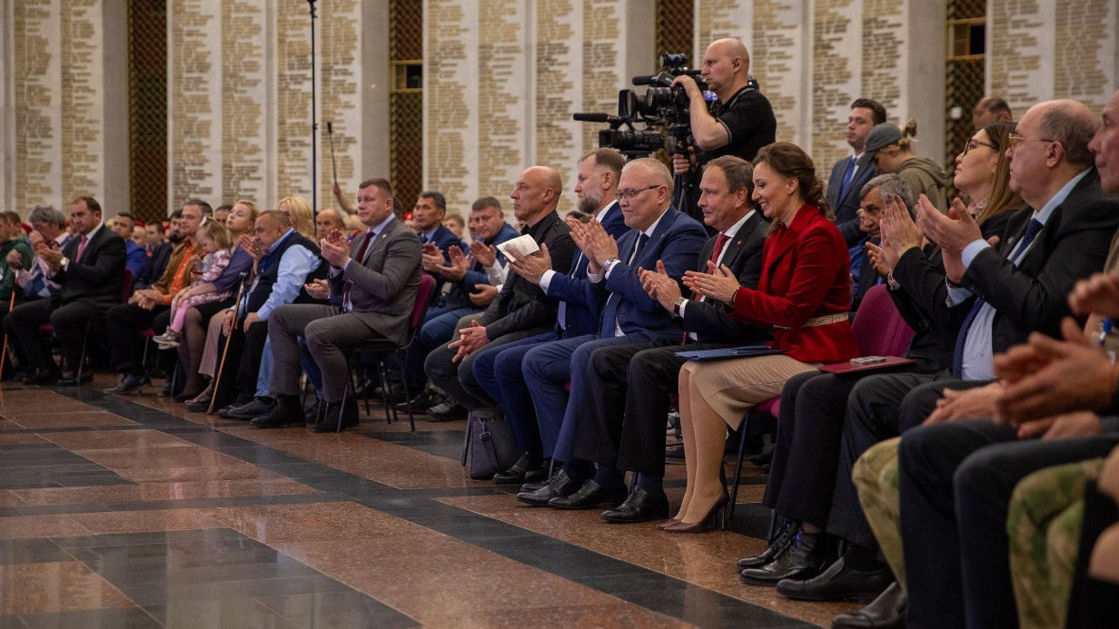 Медали общественного признания «Отец солдата» вручили в Музее Победы