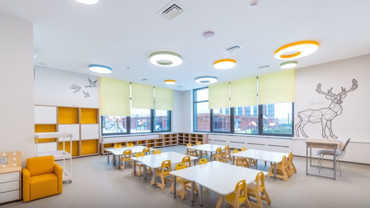 Собянин: Инвесторы построят 56 социальных объектов по городской программе 