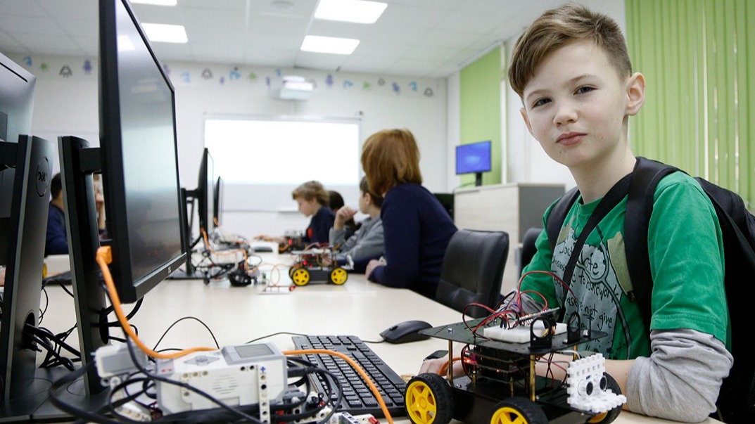 Более 10 тысяч школьников стали участниками акции «Первоклассный сентябрь»