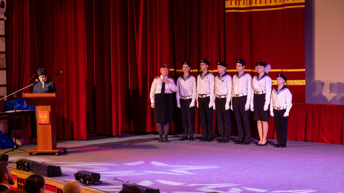Около 200 школьников выступили на конкурсе Молодежной программы в Музее Победы