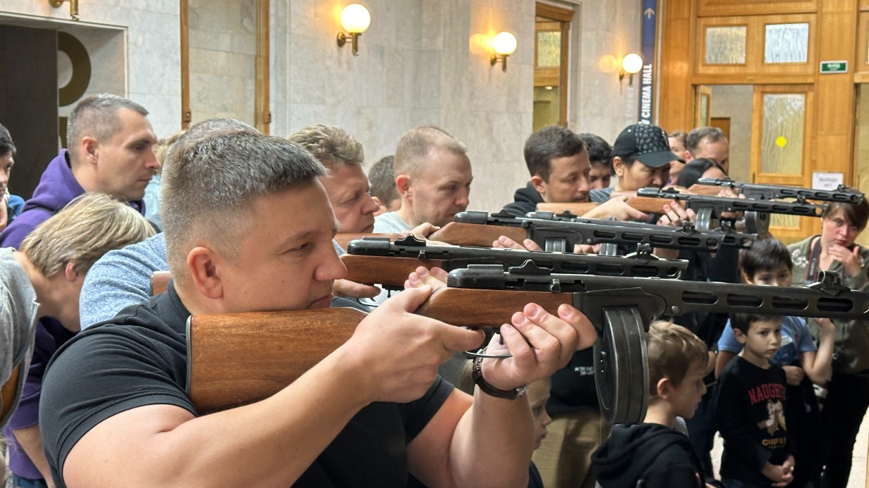 Праздничная программа ко Дню отца состоялась в Музее Победы