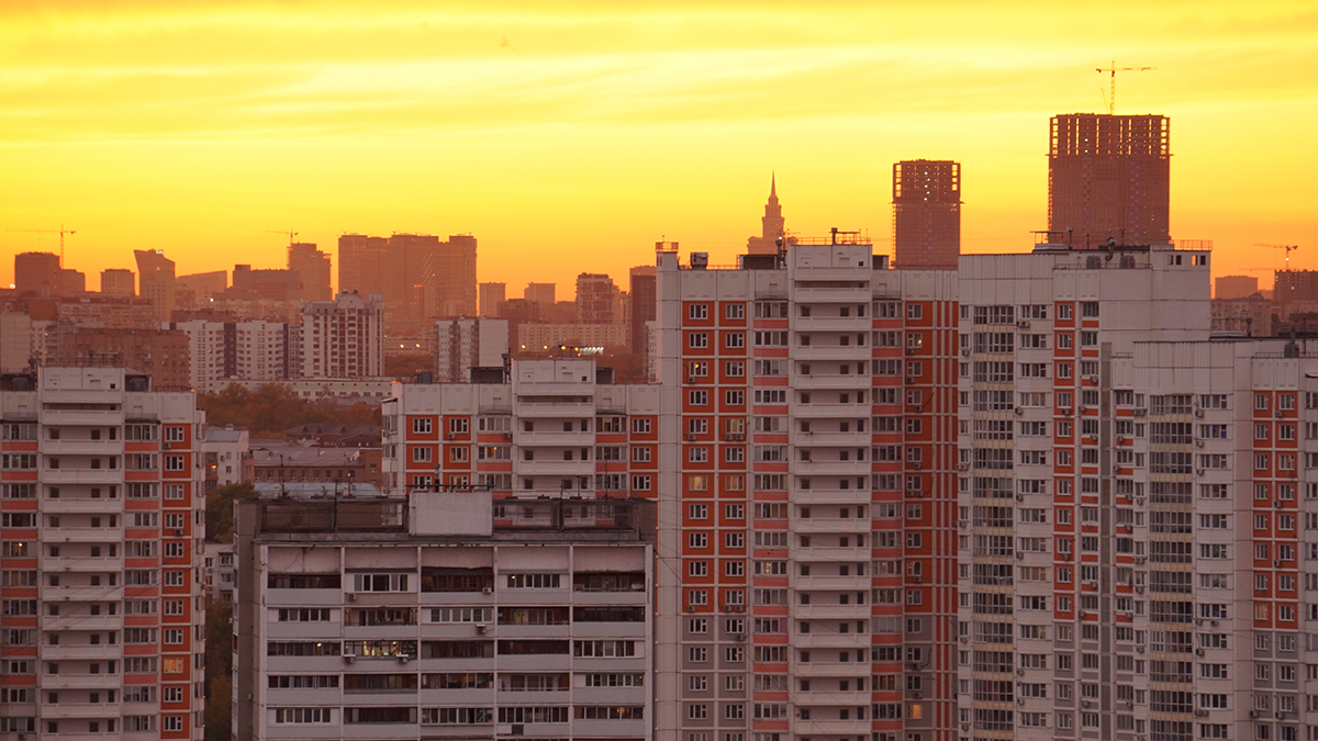 Владимир Ефимов: В 11 столичных округах построят жилые и деловые кварталы по программе КРТ