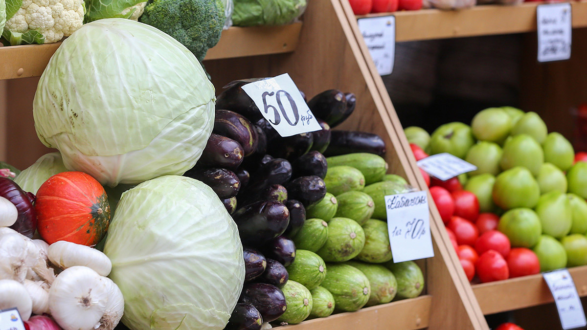 Токсиколог Кутушов назвал самые полезные сезонные фрукты и овощи