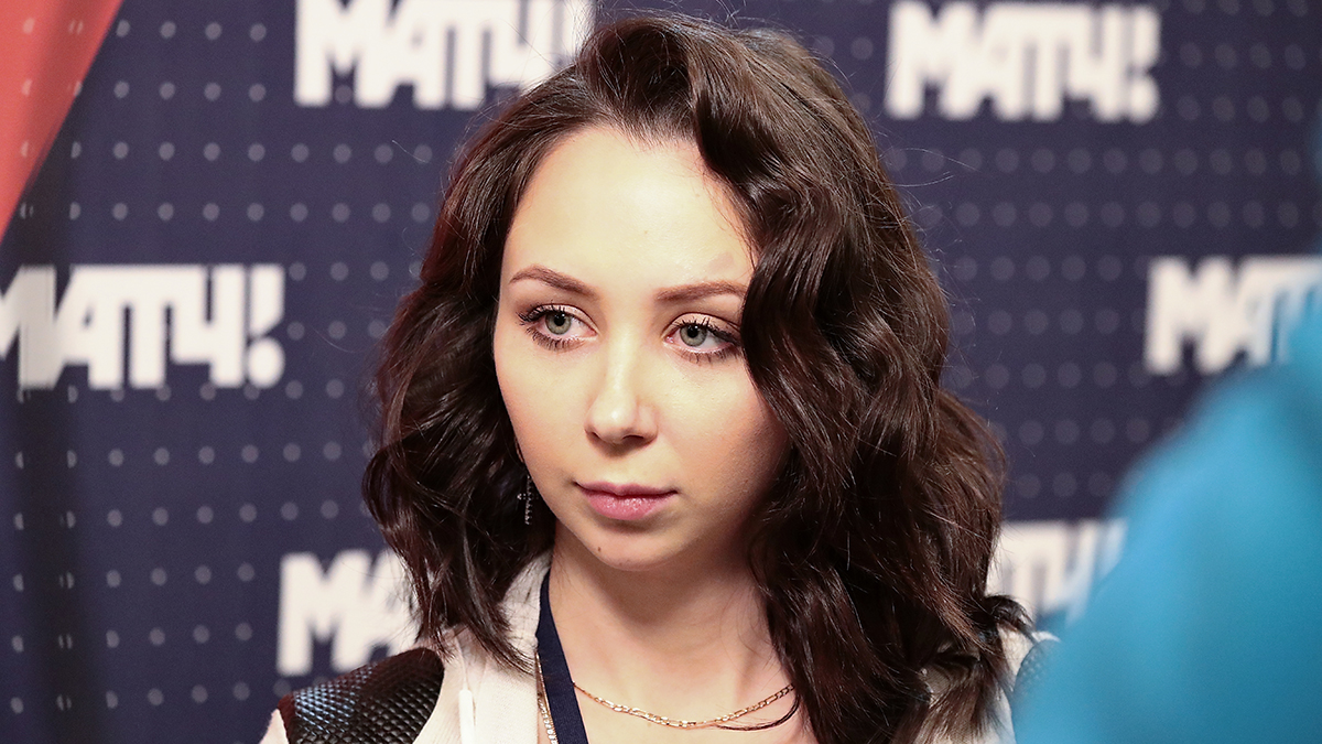 Фигуристка Туктамышева «потеряла» штаны во время прыжка на шоу Тутберидзе