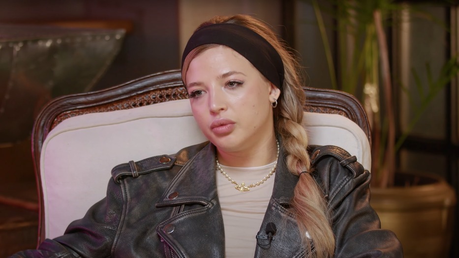 Российская блогерша Аня Покров рассказала, почему решила вернуться в Россию