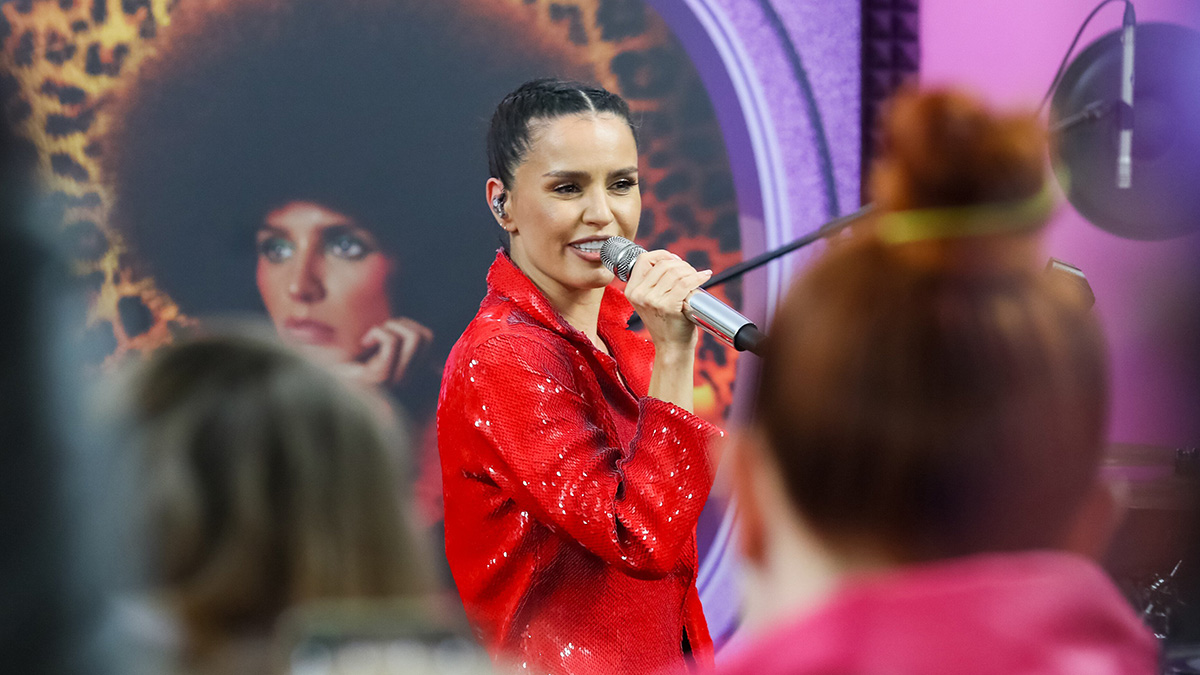 Zivert раскритиковала образы Клавы Коки и Киркорова на премии «Муз-ТВ»