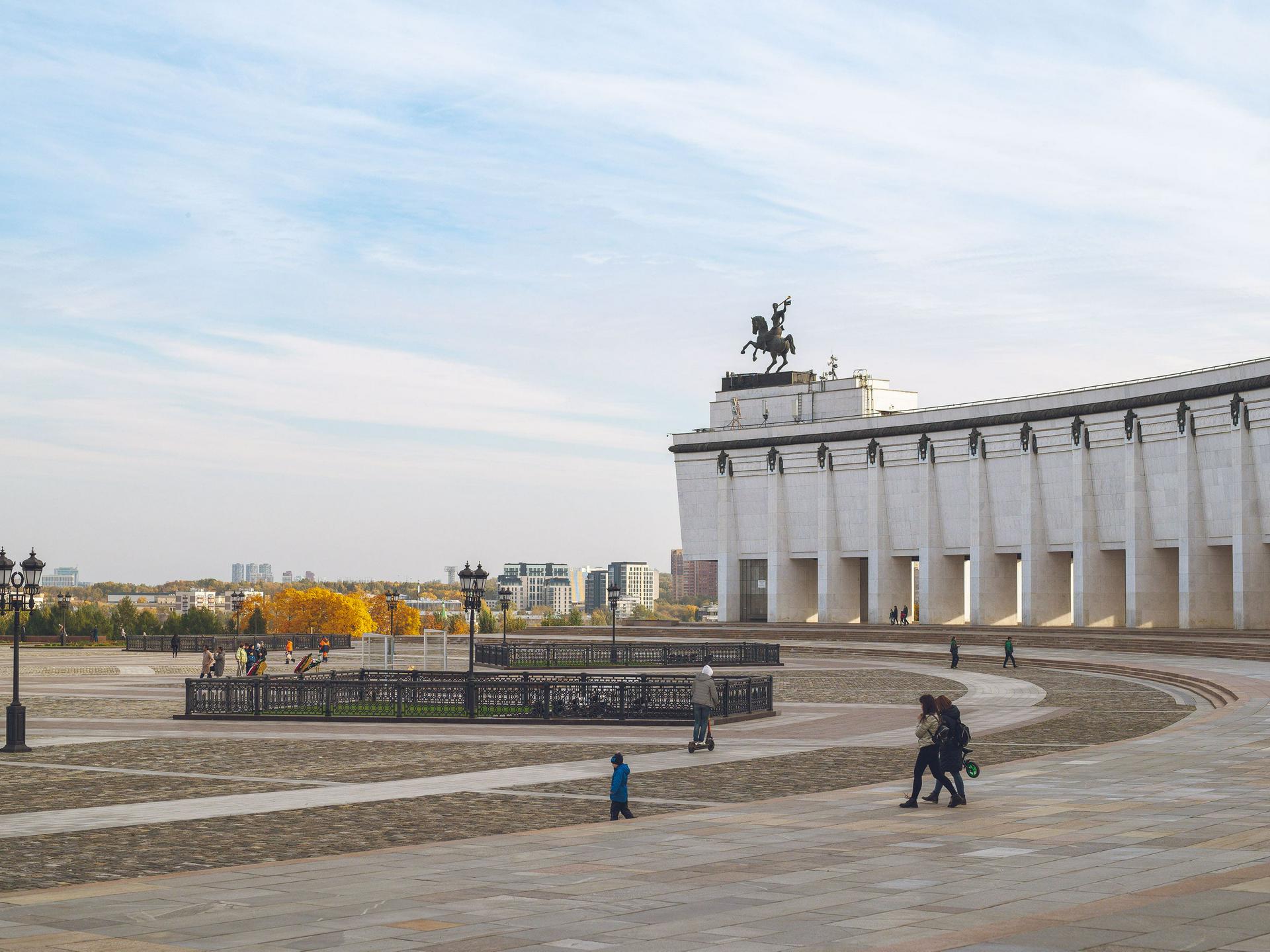 В Музее Победы откроется персональная выставка летчика Кузнецова