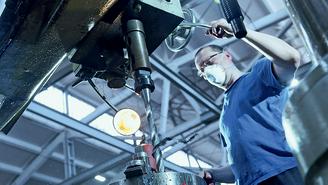 Вместо лезвий лазеры, вместо литья 3D-принтеры