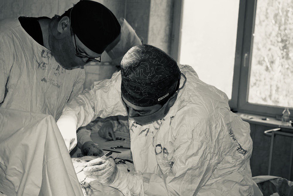 Подмосковные врачи удалили у пенсионерки грыжу размером с футбольный мяч