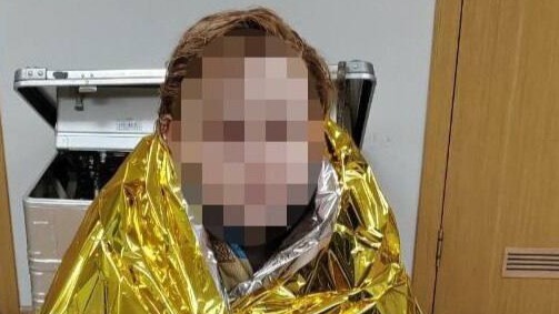 Спасатели вытащили тонувшую девушку из Москвы-реки