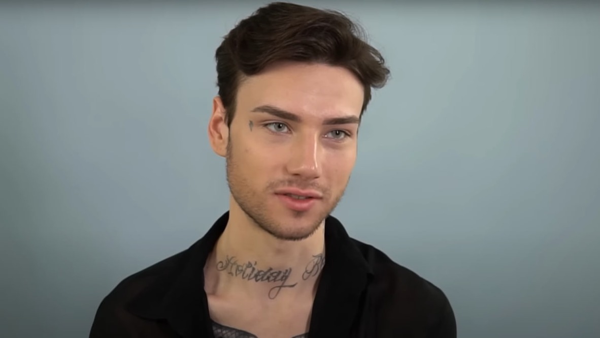 Певец Xolidayboy перед концертом получил повестку и упал на сцене в обморок