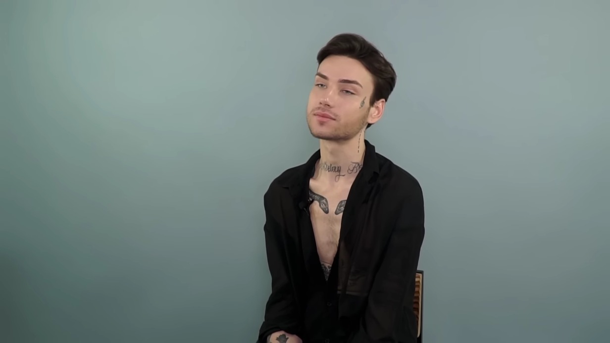 СМИ: Стала известна причина обморока певца Xolidayboy во время концерта