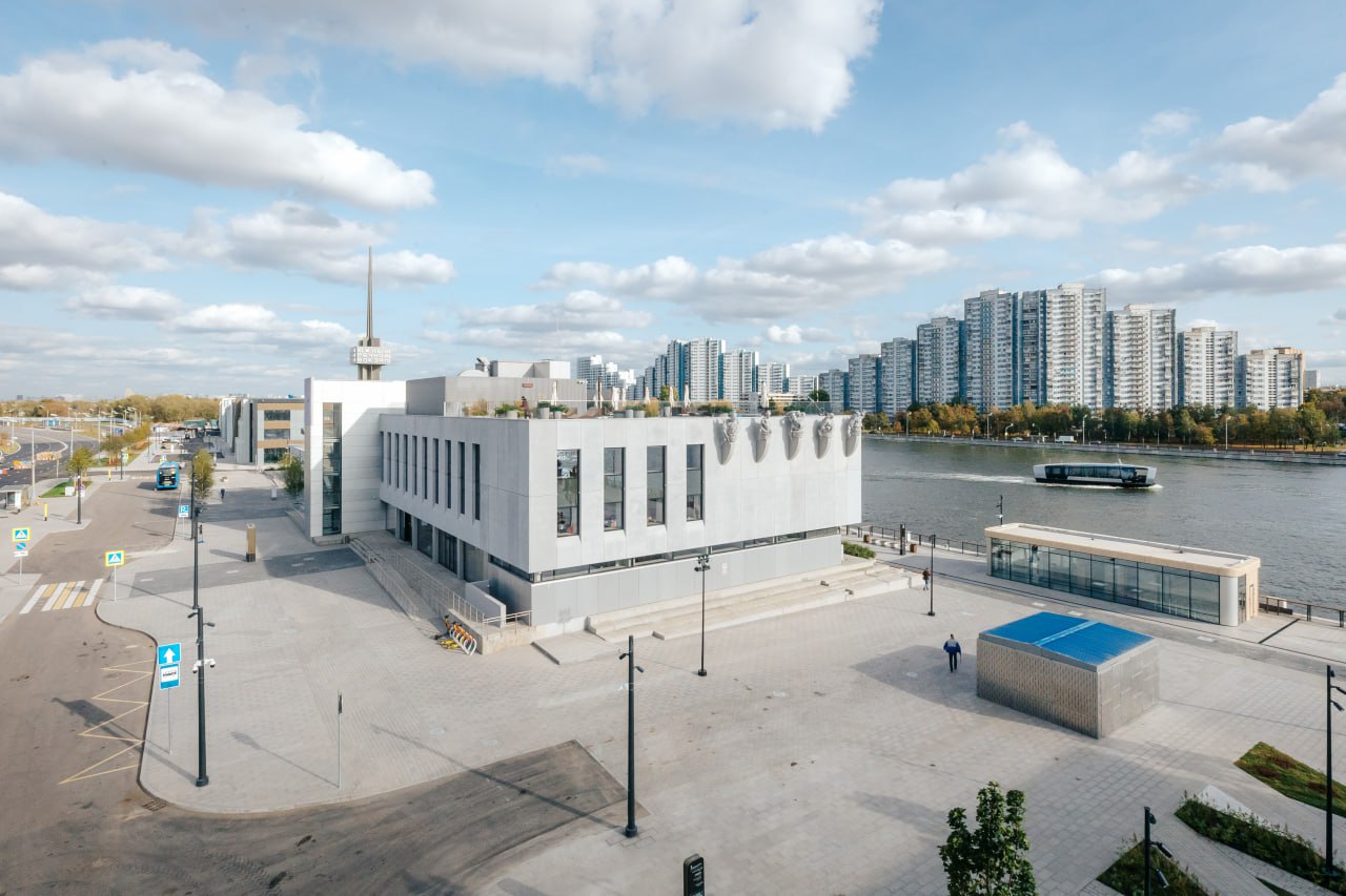 Москвичам рассказали об итогах благоустройства на Южном речном вокзале 