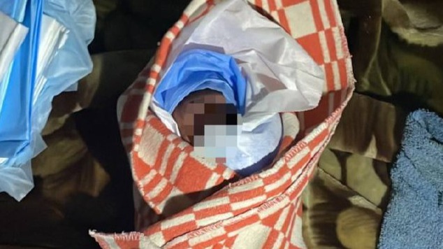 Мать выбросила в мусоропровод новорожденного ребенка на востоке Москвы