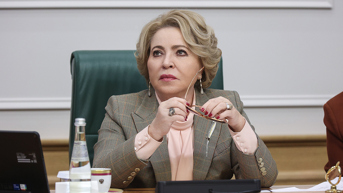 «Чуждые слова»: Матвиенко призвала чиновников отказаться от американизмов