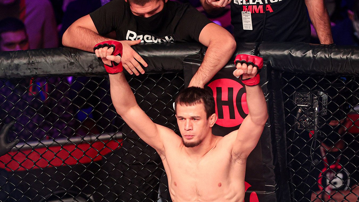 Усман Нурмагомедов защитил пояс PFL против Пола Хьюза