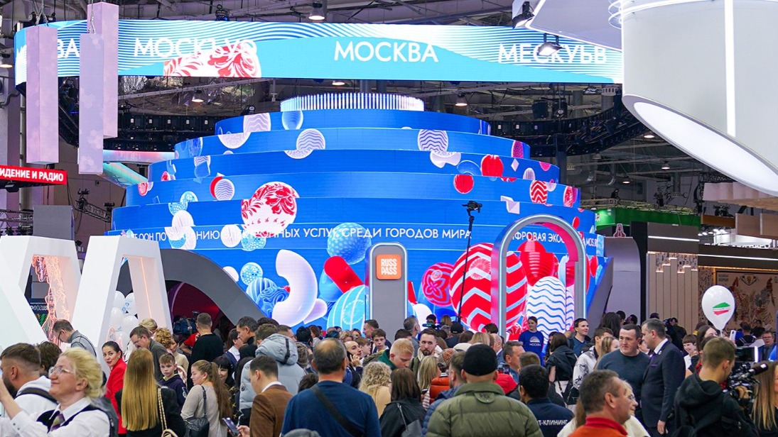 Открылся сайт-путеводитель по пространству Москвы на выставке «Россия»