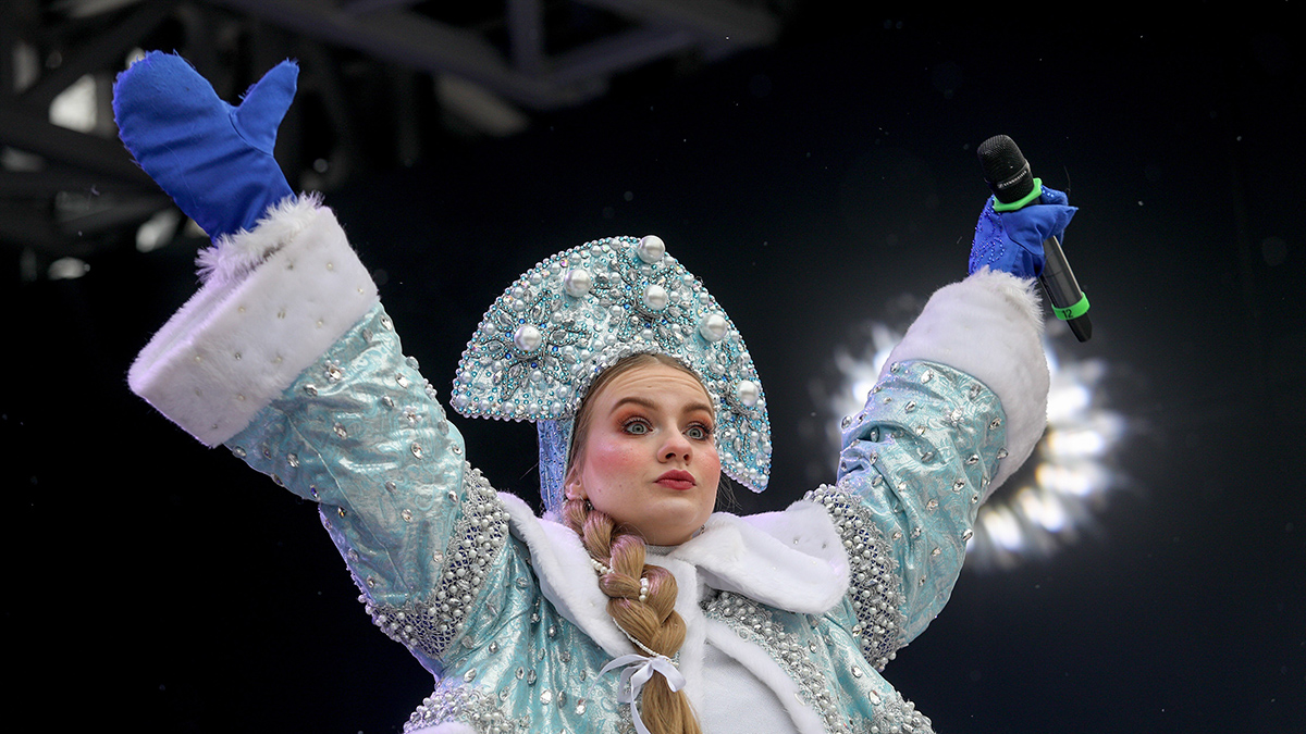 «Зима в Москве»: всех Снегурочек столицы приглашают принять участие во флешмобе