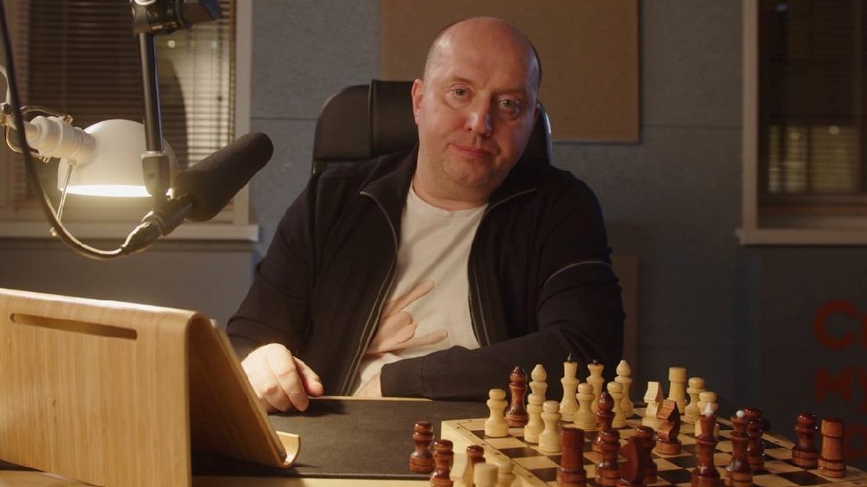 «Кащеи и Адидасы никуда не делись»: Бурунов оценил актуальность «Слова пацана»