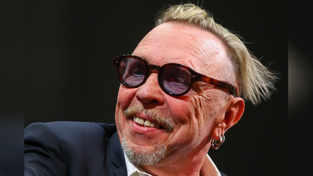 Яхту Гарика Сукачева разблокировали в Нидерландах