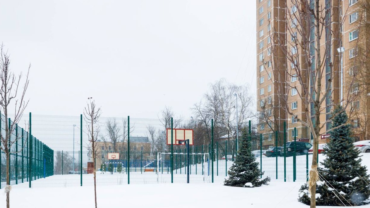 Завершилось благоустройство возле станции метро «Царицыно»
