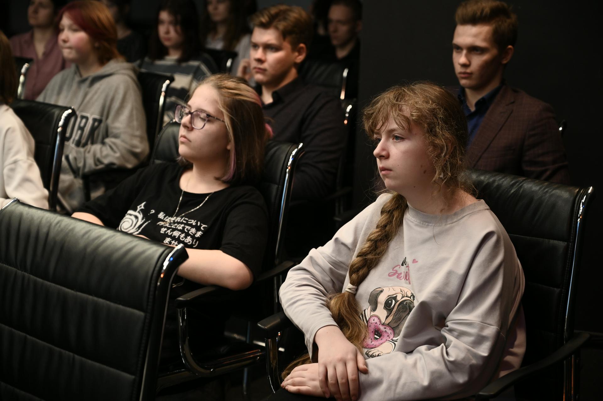 Выполненное практическое задание на тему «Смартфон в школе: друг или враг?». Павич Кристина.