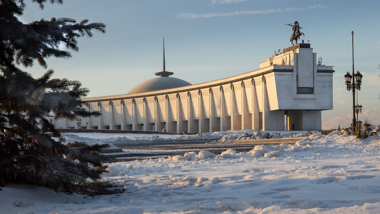 Школьников из Москвы и ЛНР наградят в Музее Победы