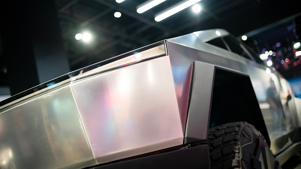 «Будут экзотикой»: автоэксперт назвал стоимость Cybertruck Маска для россиян