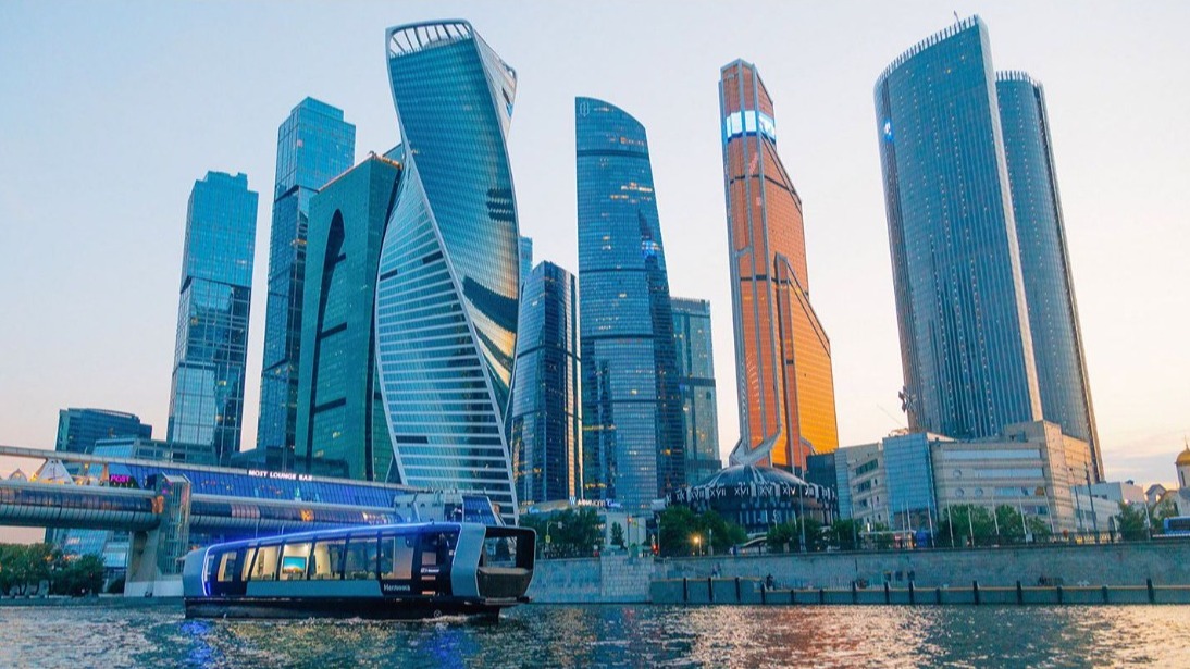 Открыто голосование за самую красивую фотографию столичных электротрамвайчиков