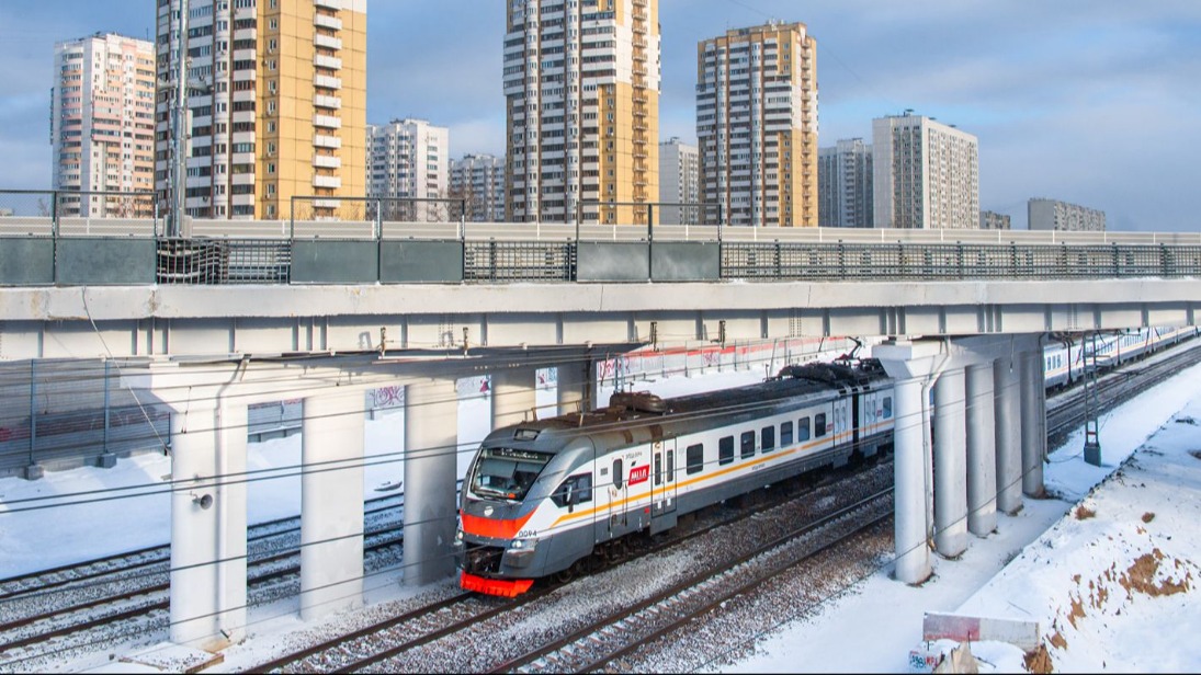 Пригородные электрички будут следовать по новому графику с 10 декабря