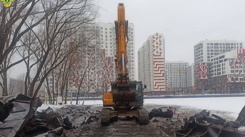 Строители засыпали участок Москвы-реки в районе Нагатинского затона